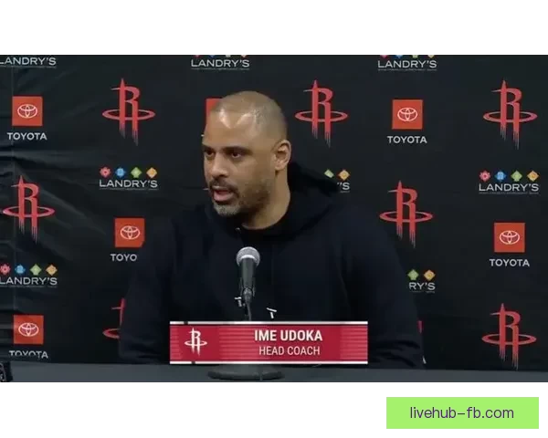 乌度卡透露范弗利特尚未参加对抗训练复出仍遥遥无期